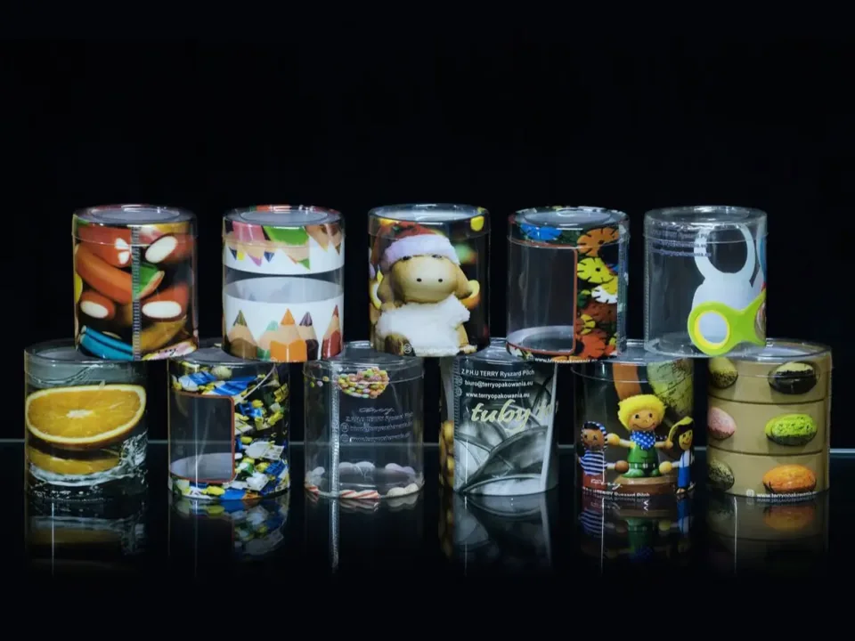 plastikowe opakowania z nadrukiem
